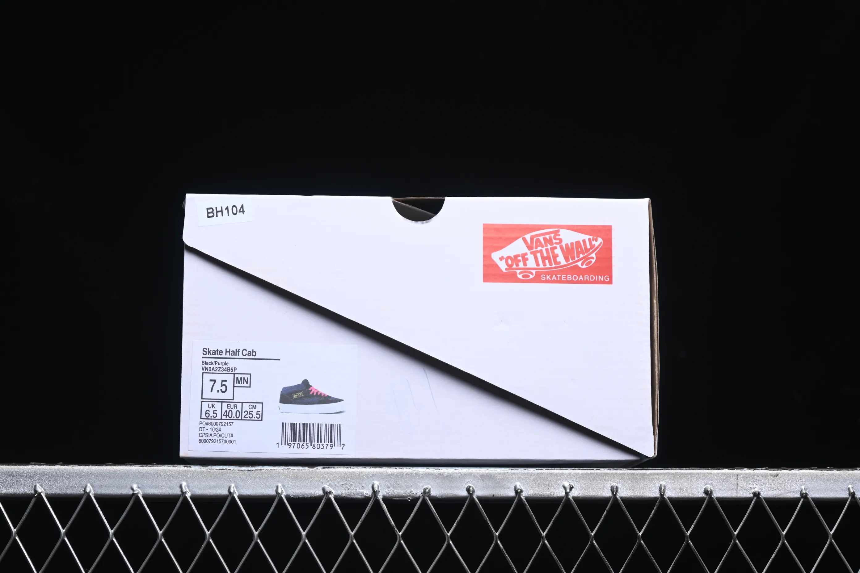 All categories Vans Vans series Vans Mid Vans China Vans Half Cab Pro Vans official retro casual simple versatile skateboard shoes VN0A2Z34B5P